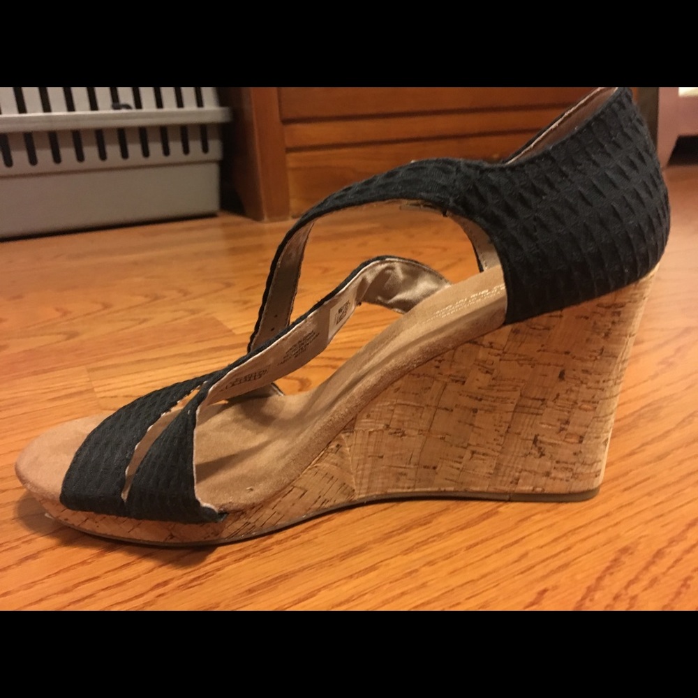 Toms